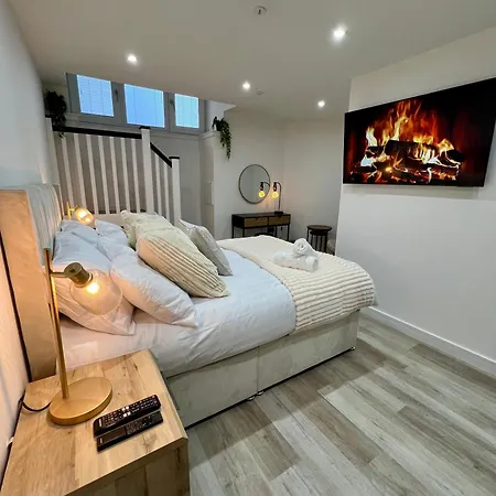 דירה Easter Cosy 4 Bedroom - *