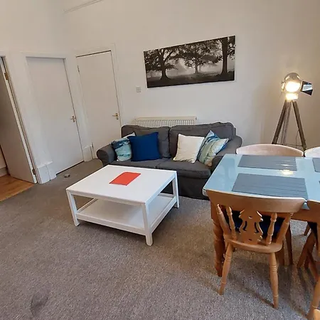 Grindlay Street Residence, 2 Bedroom, 2 Bathroom Close To Castle