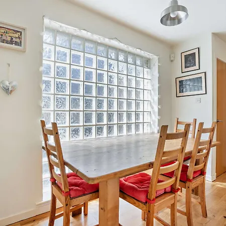 House Close To Old Town Apartamento Edimburgo