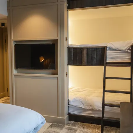 Code Pod - The Court -