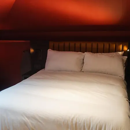 Code Pod - The Court - *