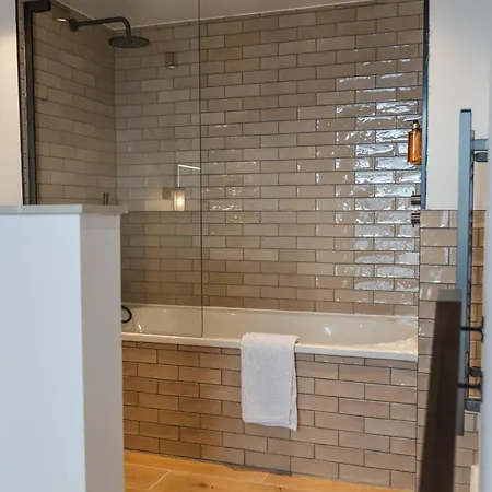 Albergue Code - The Court, Edimburgo