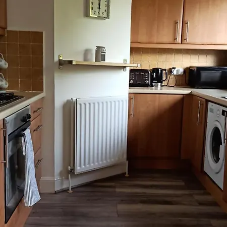 2 Bedroom - Stunning Views Balcony Parking Edinburgh