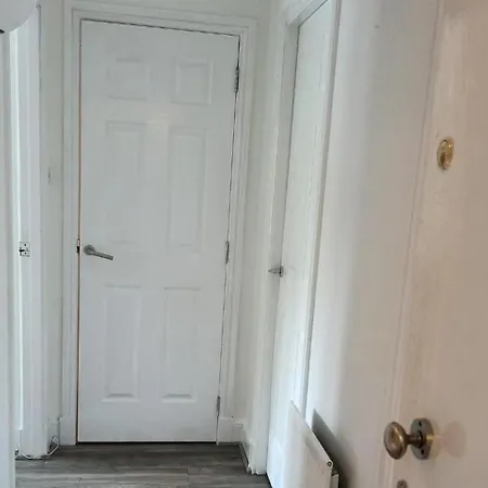 Lejlighed 2 Bedroom - Stunning Views Balcony Parking