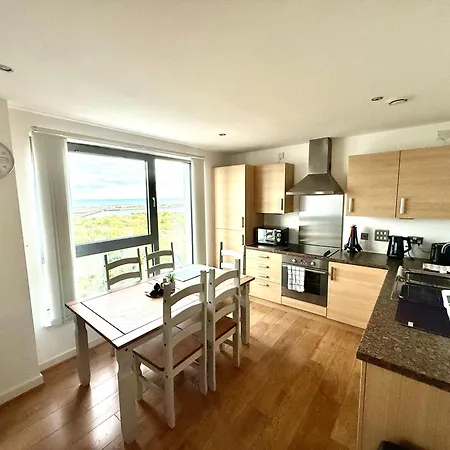 Britannia Ocean Park - Fast Wifi And Free Parking Apartment
