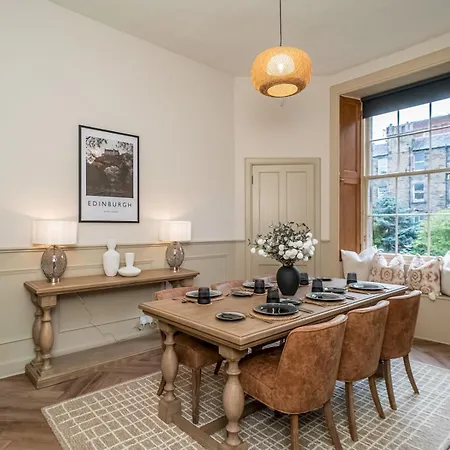 Pass The Keys Beautiful Modern Historical Flat Close To Castle Appartement Edinburgh