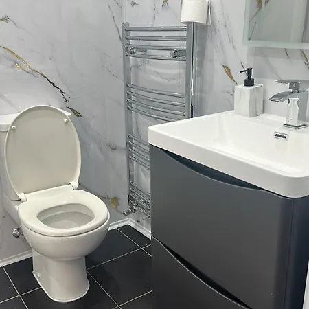 아파트 Centre Ground Floor 3 Bedroom 에든버러