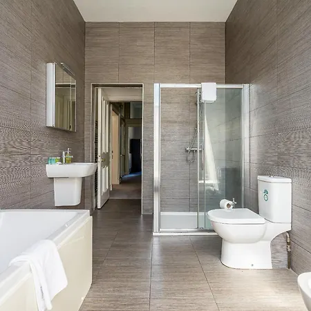 Historic Townhouse In Centre Apartment