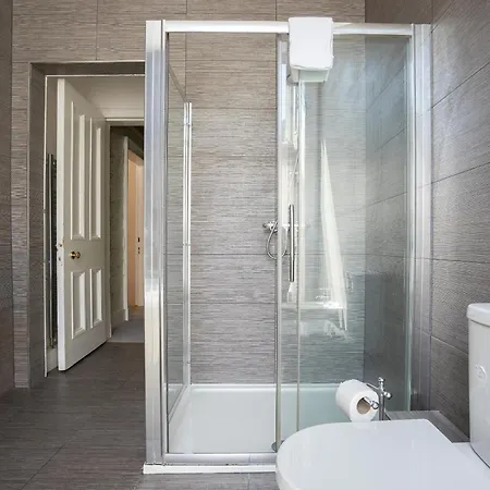 Historic Townhouse In Centre Apartment Edinburgh