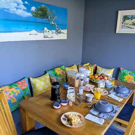 From Bed & Breakfast 3*