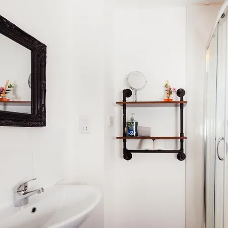 Cosy By The Meadows 11 Apartment