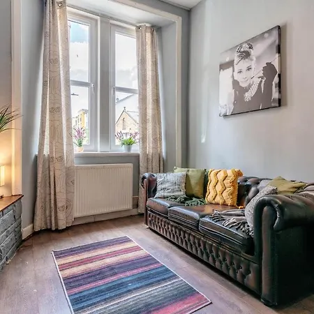 Cosy 1br Sleeps 4 Quiet דירה *