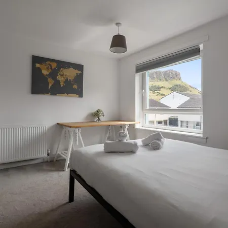 Holyrood Duplex 3-bedroom