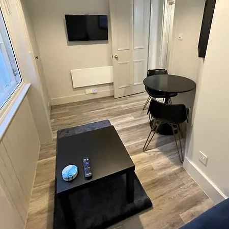 Chic 1bd Flat - Wviews Of Castle! * エディンバラ