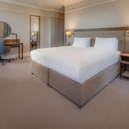 Hotel Hilton Carlton 4*