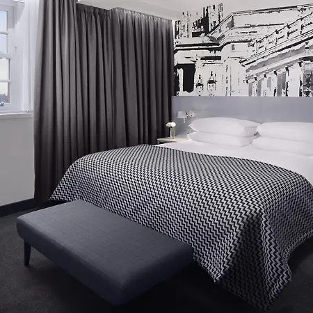 호텔 Radisson Blu Hotel, Centre 4*