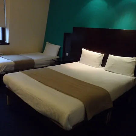 Отель Britannia 3*