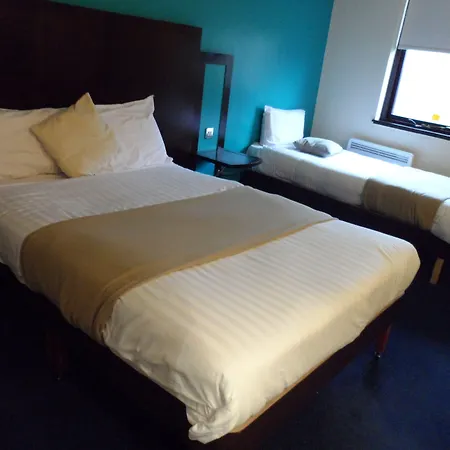 Отель Britannia 3*