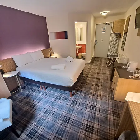 Отель Britannia 3*