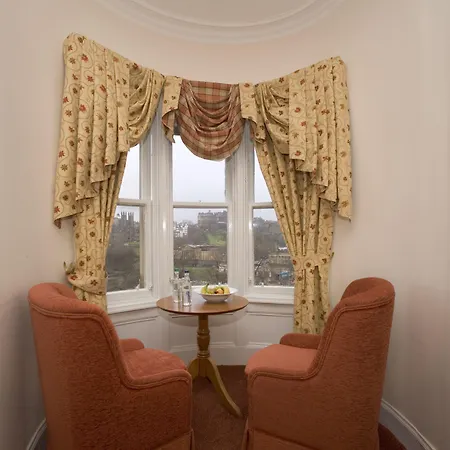 Отель Old Waverley