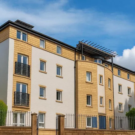 Edinburgh Aparthotel Апарт-отель 4*