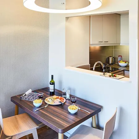 Adagio Royal Mile Apart-hotel 4*