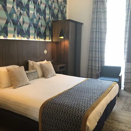 Cairn & 3* Edinburgh