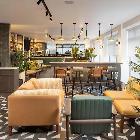 Four Points By Sheraton Hotel 4*