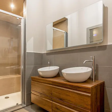 New York Style Loft شقة إدنبرة