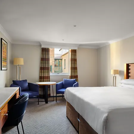 Marriott Holyrood 4*