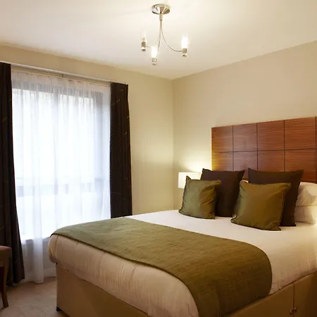 The Knight By Mansley Appart hôtel 4*