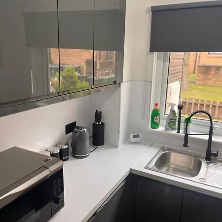 Hutchison * Edinburg