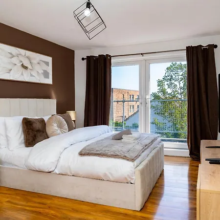Villa Luxury 5bd, Gym, Parking, Bus To Airport, Sleeps10 Edimburgo