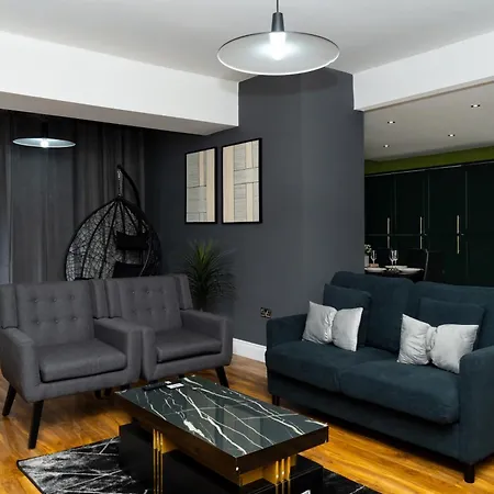 Villa Luxury 5bd, Gym, Parking, Bus To Airport, Sleeps10