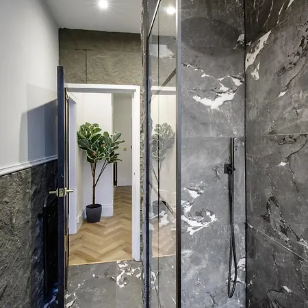 Royalmileluxe 2bed Apartament