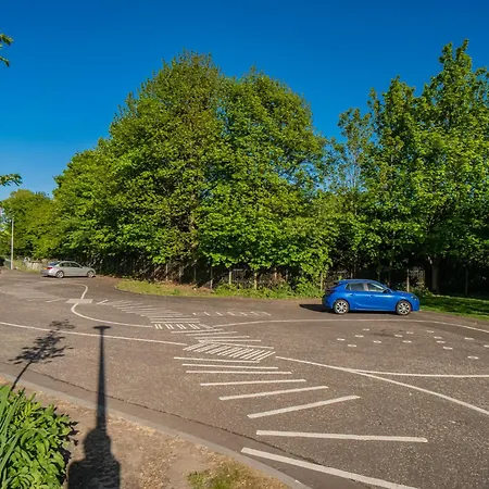 Northfield 1 Bedroom With Sofa Bed - * Edinburgh
