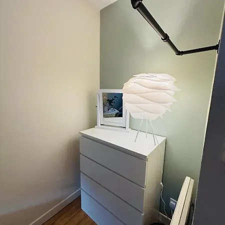 Diagon Alley Two Bed Victoria Street Grassmarket *
