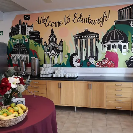 에든버러 센트럴 유스호스텔  *