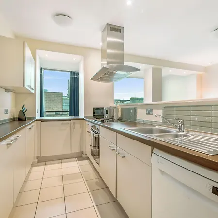 أجنحة برينسز ستريت إدنبرة