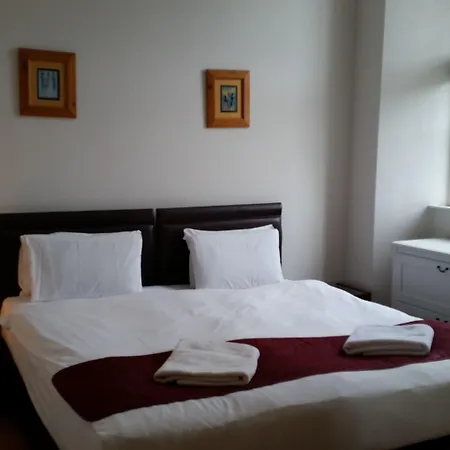 Southside By Destination אדינבורו