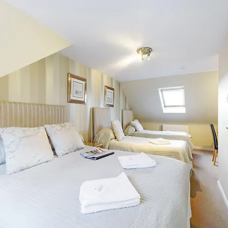 Arden Guest House, Craigmillar Castle 3*
