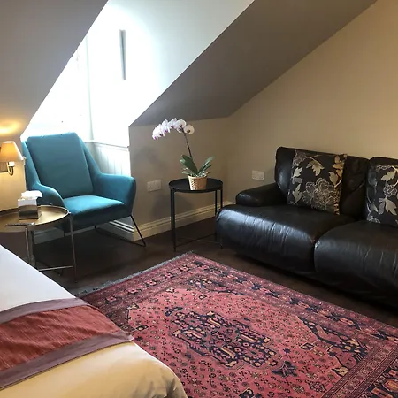 Sheridan Guest house 4*