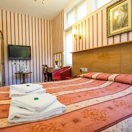 坎伯兰酒店 爱丁堡