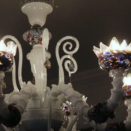 Ξενοδοχείο 24 Royal Terrace 4*