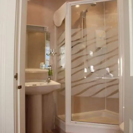 Highfield Pensionat 4*