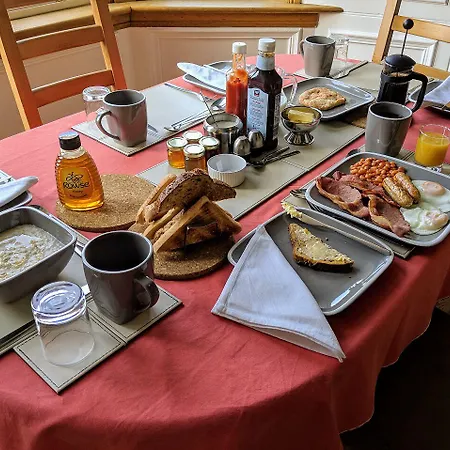 Falcon Crest Guest house 3*