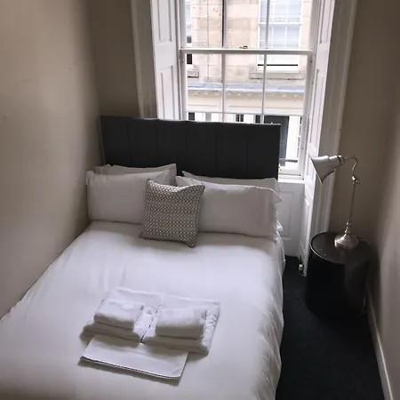 Edinburgh Central Rooms Гостевой дом 3*