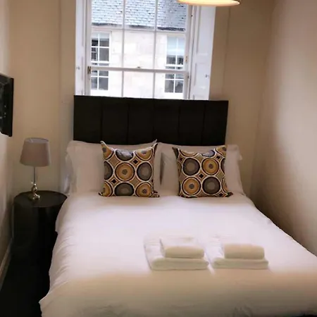 Edinburgh Central Rooms 3*