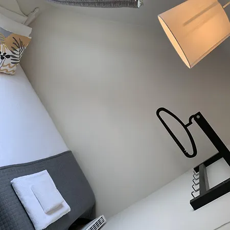 Edinburgh Central Rooms 3*