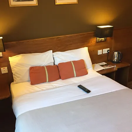 Pensión Leith House 3*